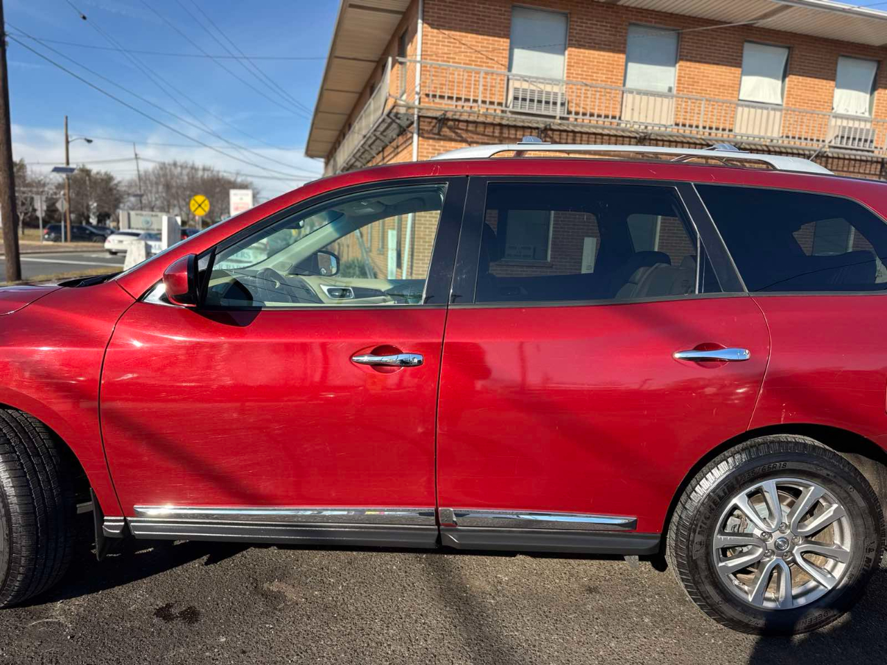 Nissan Pathfinder 4WD 4dr SL 2014