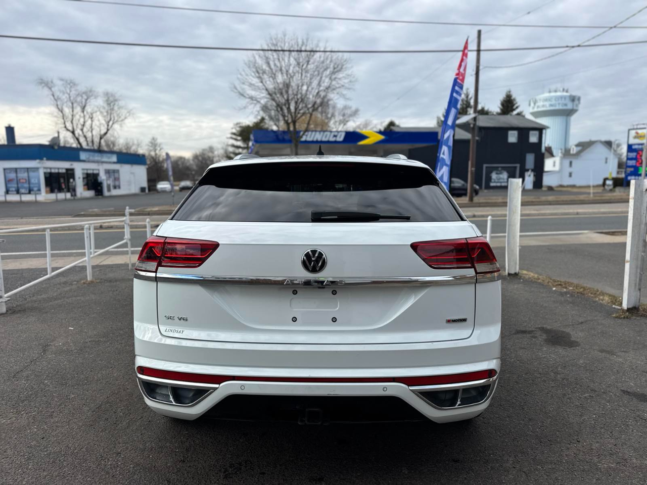 Volkswagen Atlas Cross Sport 3.6L V6 SE w/Technology R-Line 4MOTION 2021