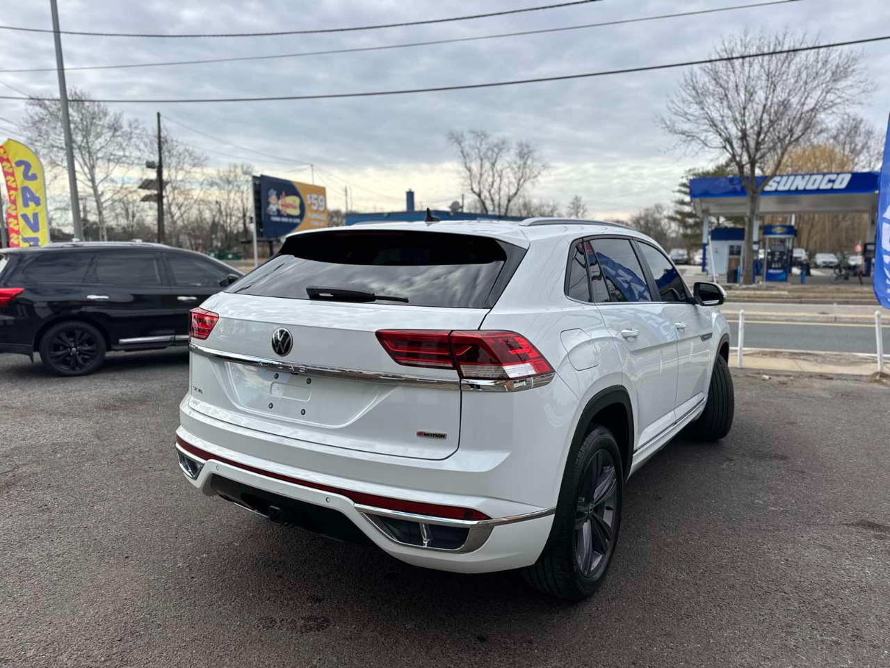 Volkswagen Atlas Cross Sport 3.6L V6 SE w/Technology R-Line 4MOTION 2021