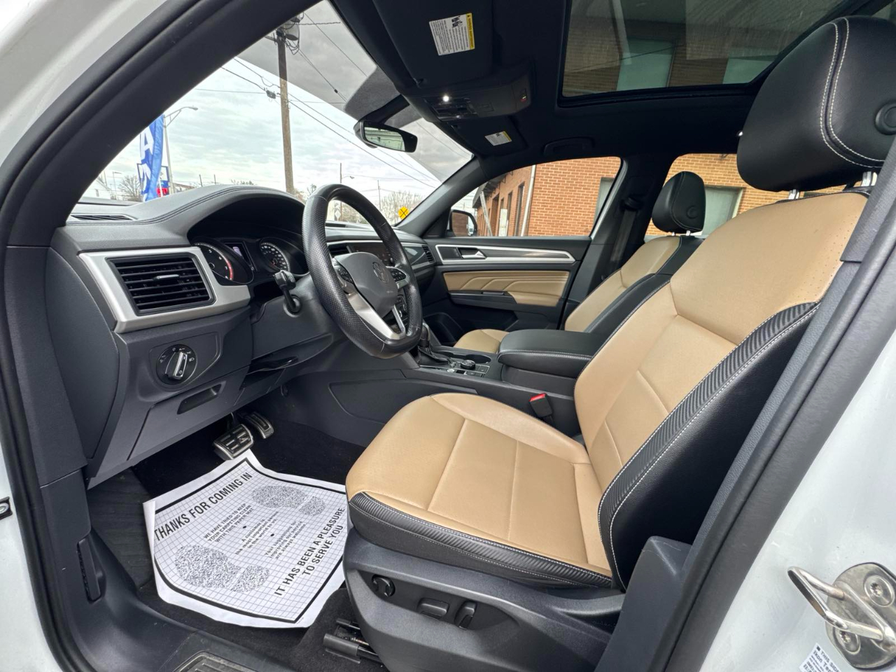 Volkswagen Atlas Cross Sport 3.6L V6 SE w/Technology R-Line 4MOTION 2021