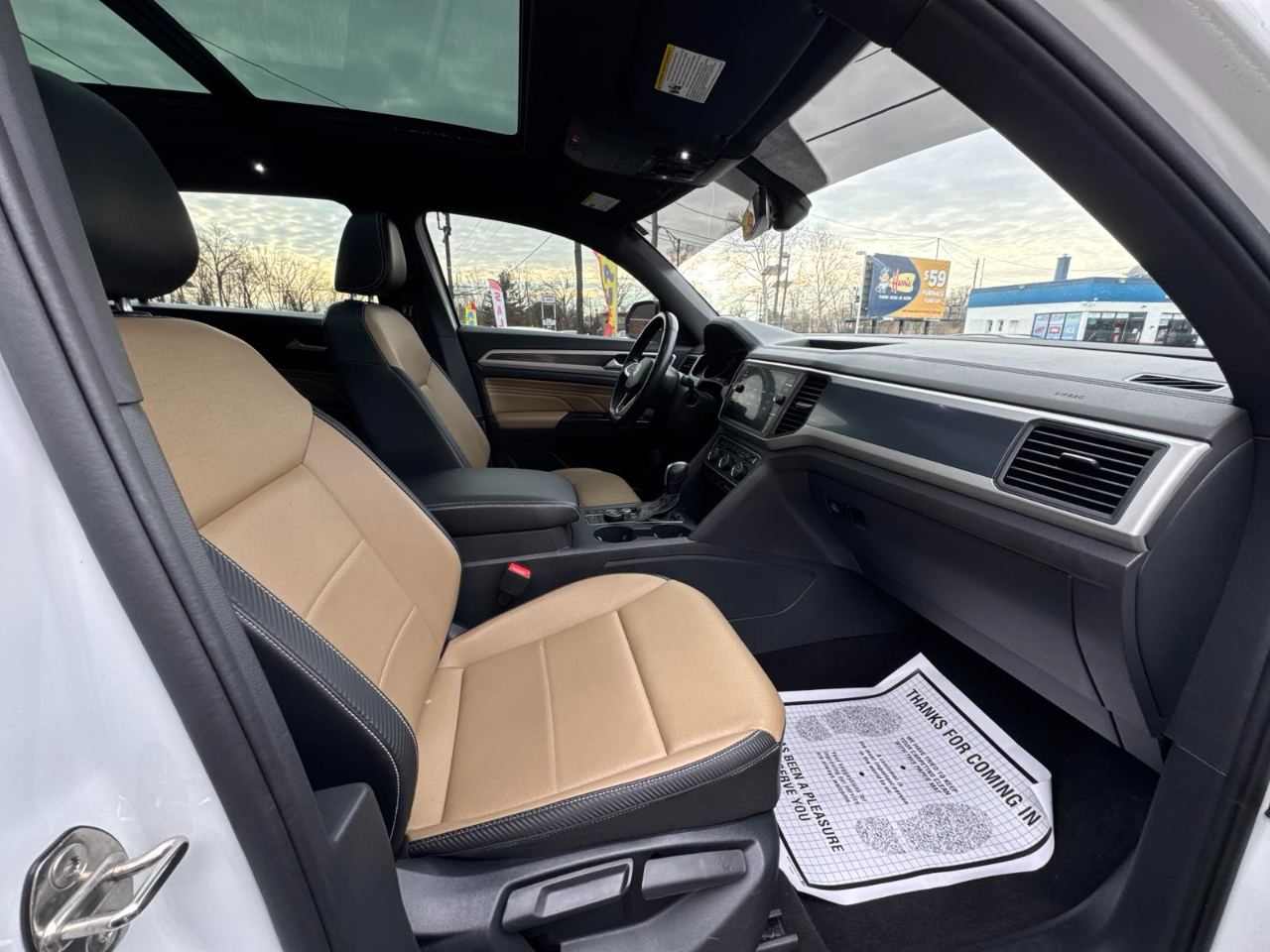 Volkswagen Atlas Cross Sport 3.6L V6 SE w/Technology R-Line 4MOTION 2021