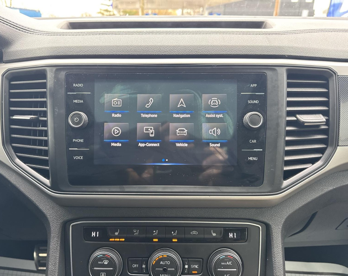 Volkswagen Atlas Cross Sport 3.6L V6 SE w/Technology R-Line 4MOTION 2021