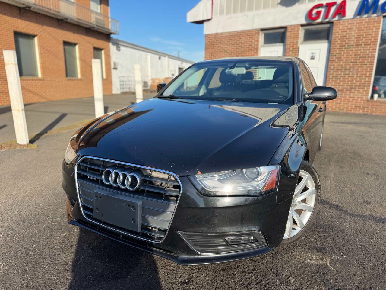 Audi A4 4dr Sdn Auto quattro 2.0T Premium Plus 2013
