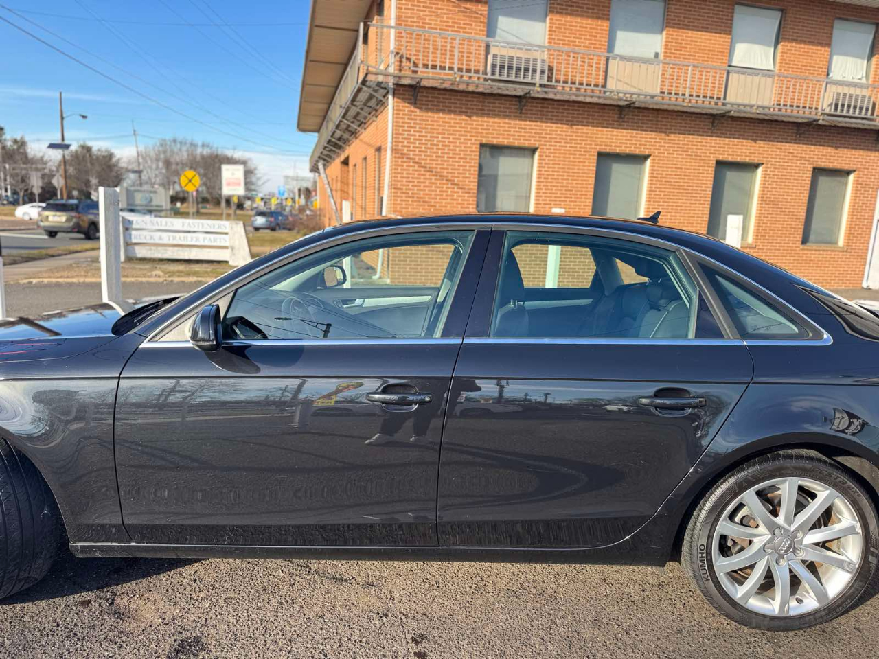 Audi A4 4dr Sdn Auto quattro 2.0T Premium Plus 2013