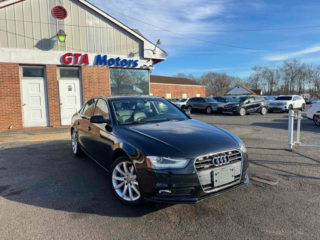 Audi A4 4dr Sdn Auto quattro 2.0T Premium Plus 2013