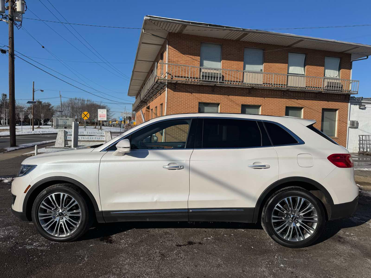 Lincoln MKX AWD 4dr Reserve 2016