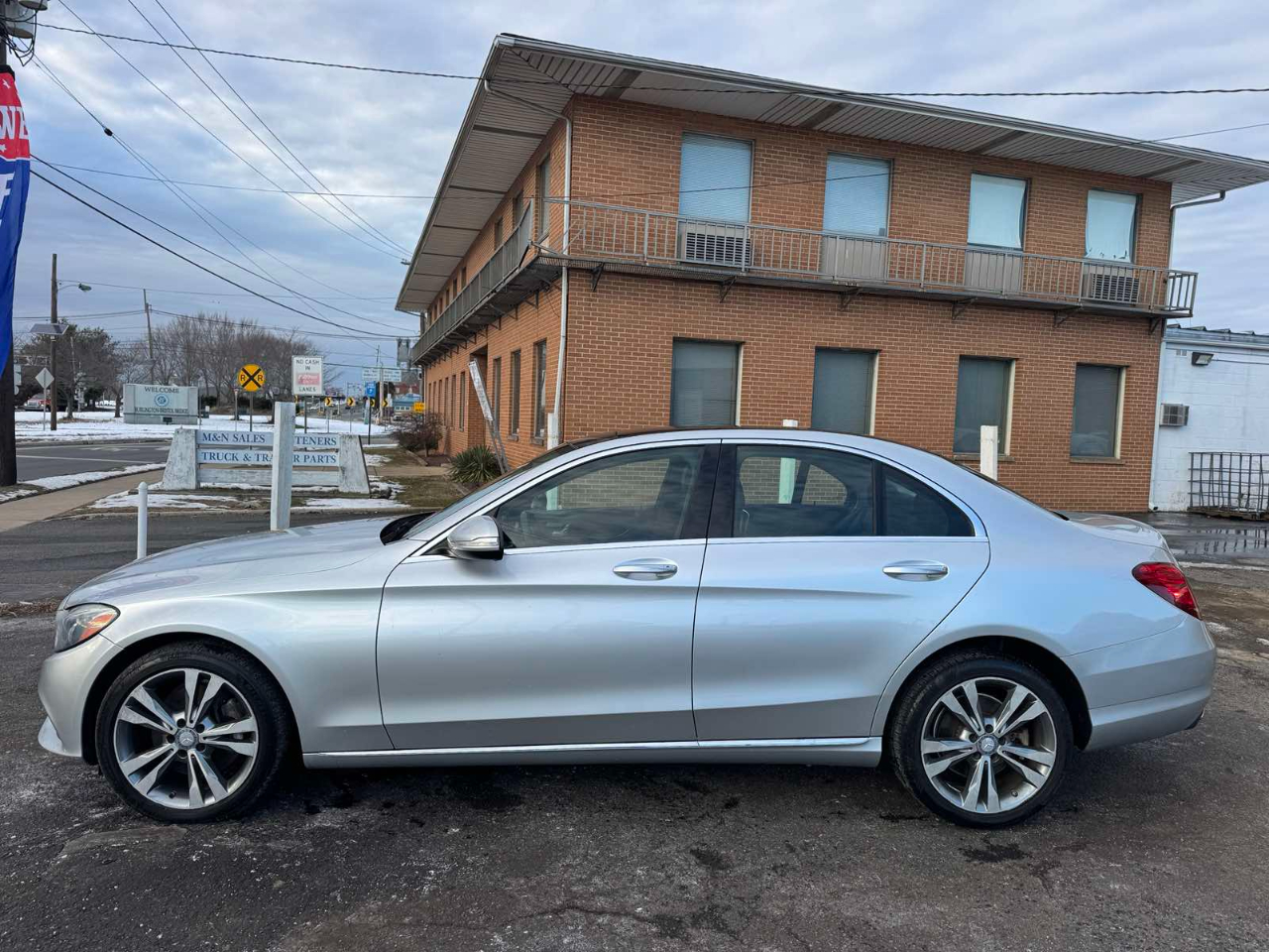 Mercedes-Benz C-Class 4dr Sdn C 300 4MATIC 2015