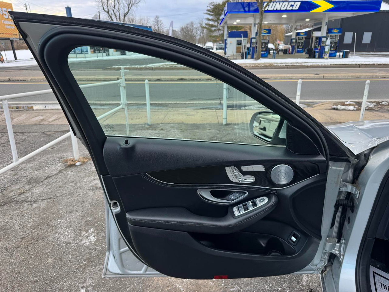 Mercedes-Benz C-Class 4dr Sdn C 300 4MATIC 2015