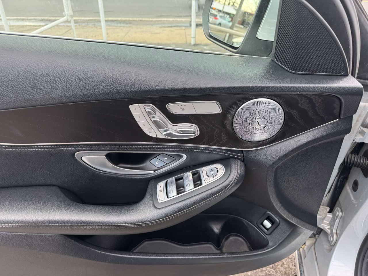 Mercedes-Benz C-Class 4dr Sdn C 300 4MATIC 2015