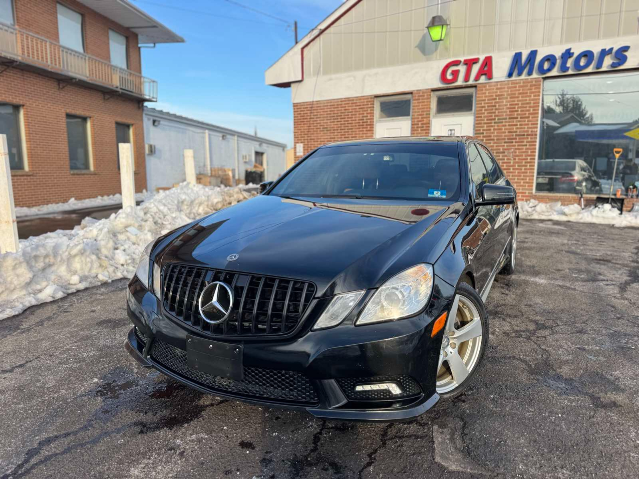 Mercedes-Benz E-Class 4dr Sdn E 350 Sport 4MATIC 2011