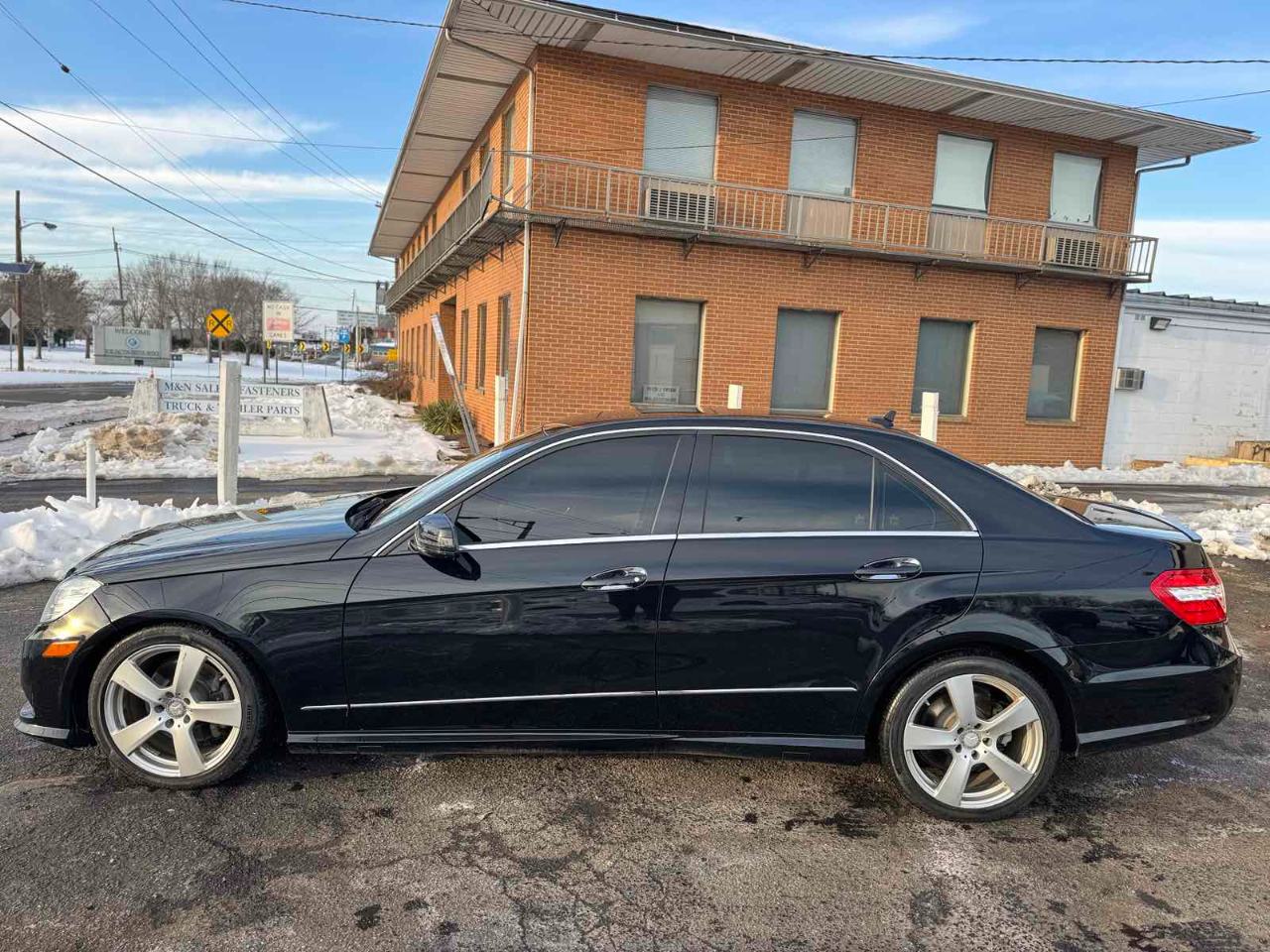 Mercedes-Benz E-Class 4dr Sdn E 350 Sport 4MATIC 2011