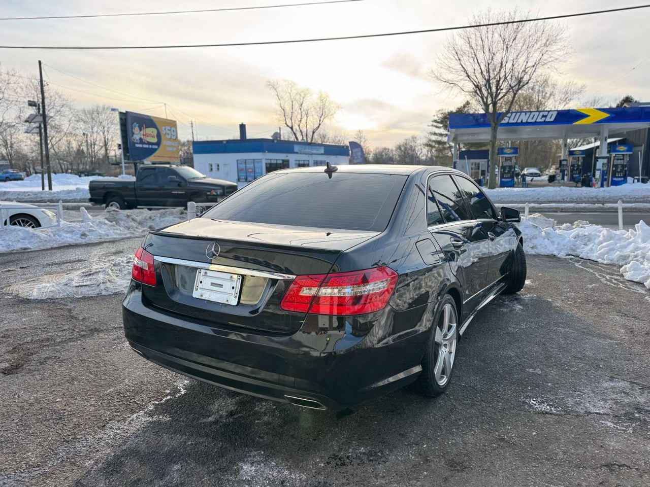 Mercedes-Benz E-Class 4dr Sdn E 350 Sport 4MATIC 2011