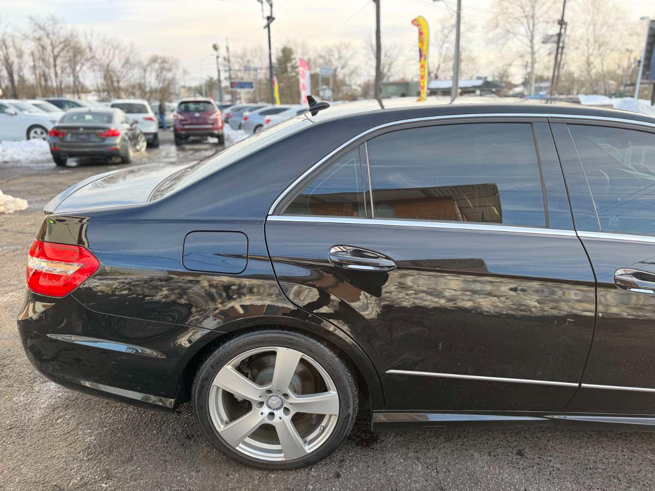 Mercedes-Benz E-Class 4dr Sdn E 350 Sport 4MATIC 2011