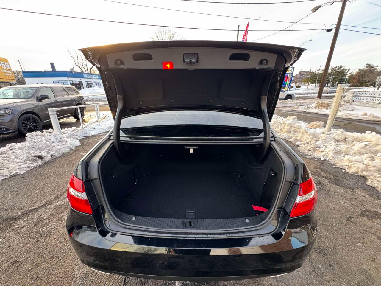 Mercedes-Benz E-Class 4dr Sdn E 350 Sport 4MATIC 2011