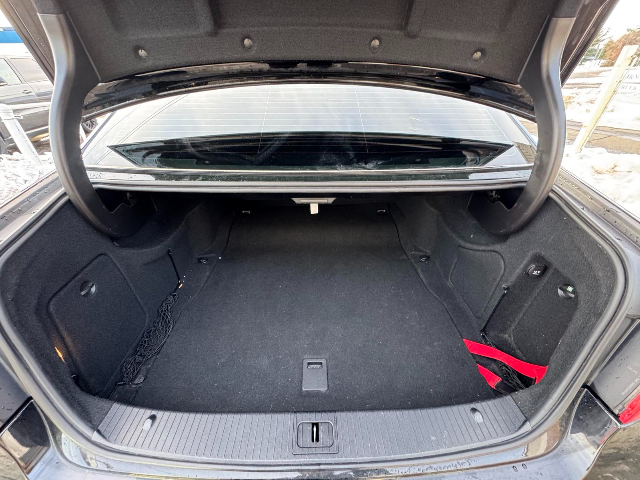 Mercedes-Benz E-Class 4dr Sdn E 350 Sport 4MATIC 2011