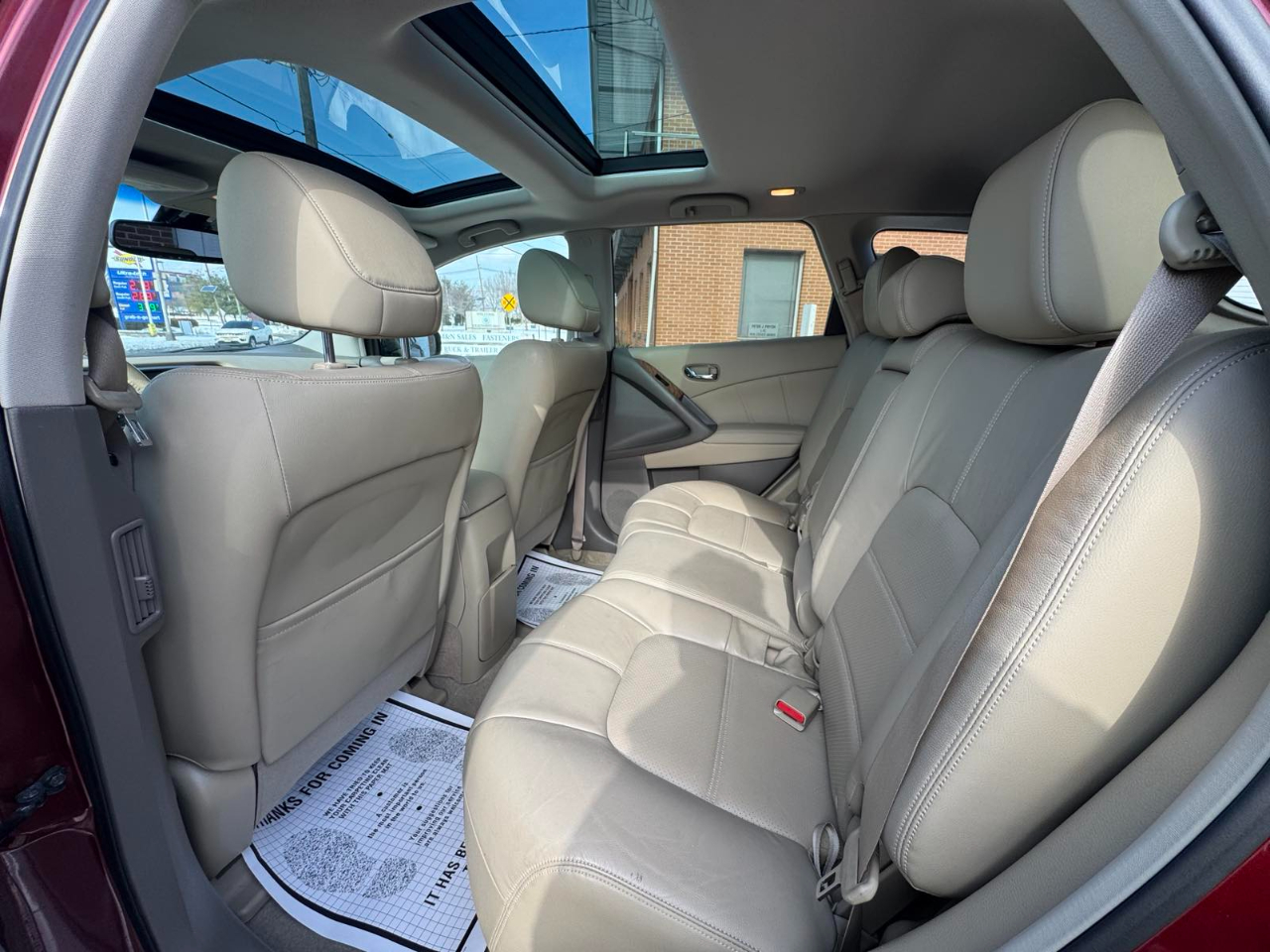 Nissan Murano AWD 4dr LE 2011