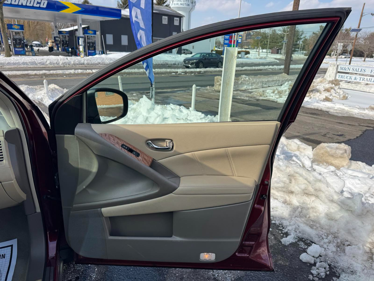 Nissan Murano AWD 4dr LE 2011