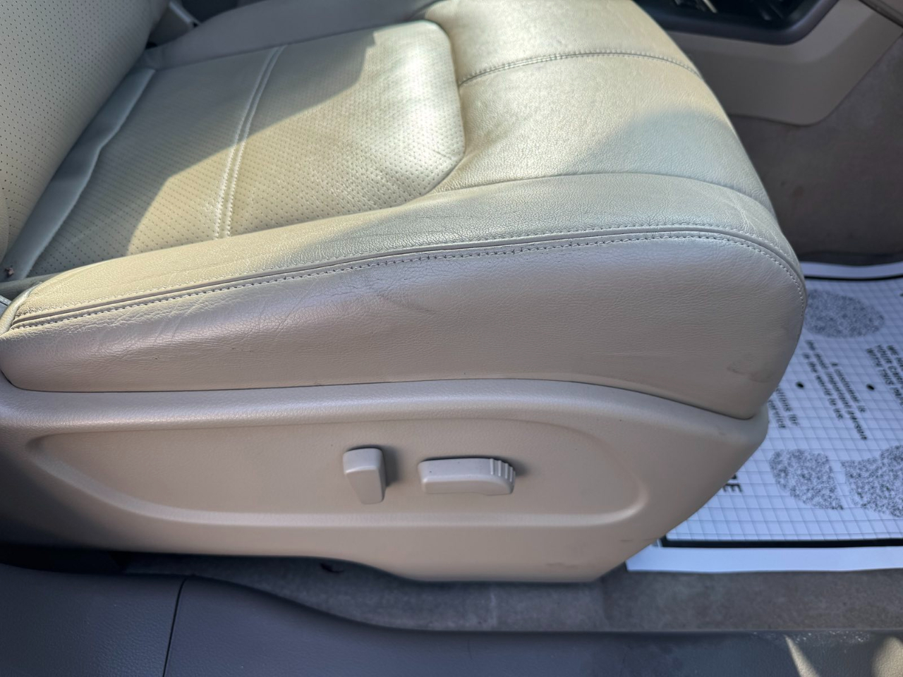 Nissan Murano AWD 4dr LE 2011