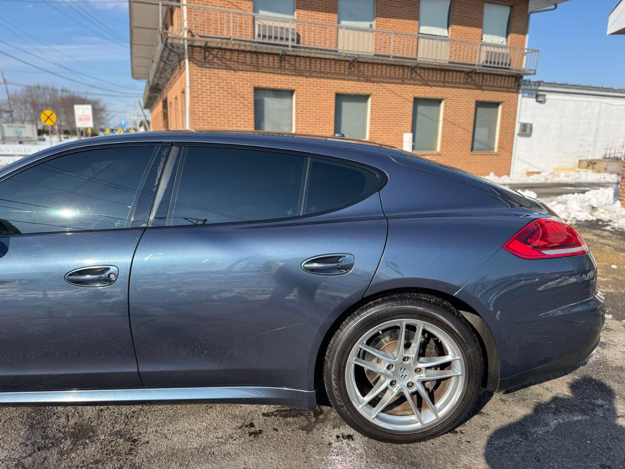 Porsche Panamera 4dr HB 2014