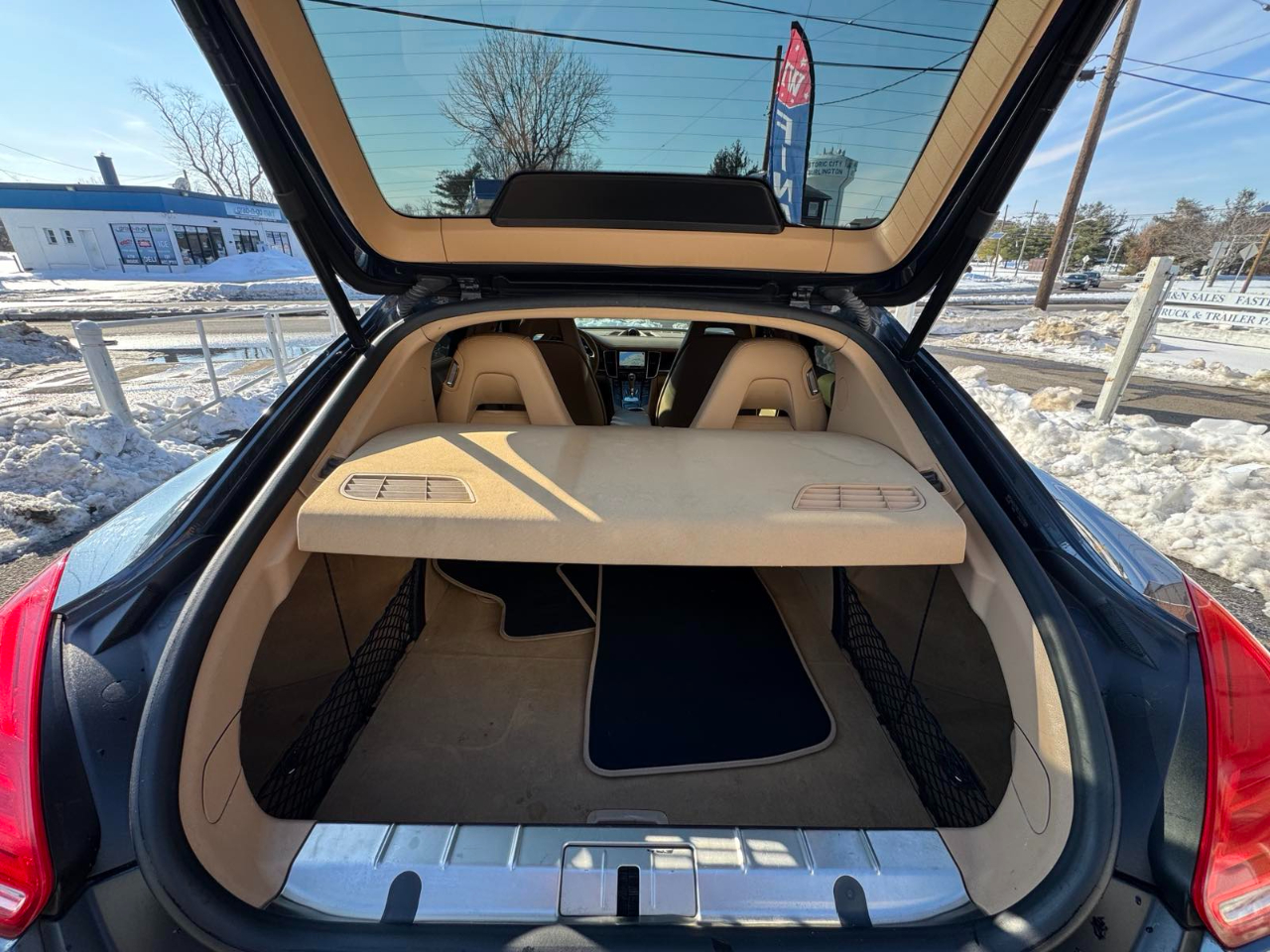 Porsche Panamera 4dr HB 2014