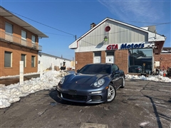 2014 Porsche Panamera 