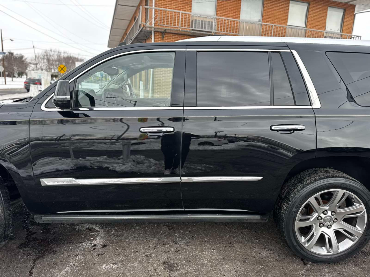 Cadillac Escalade 4WD 4dr Premium 2015