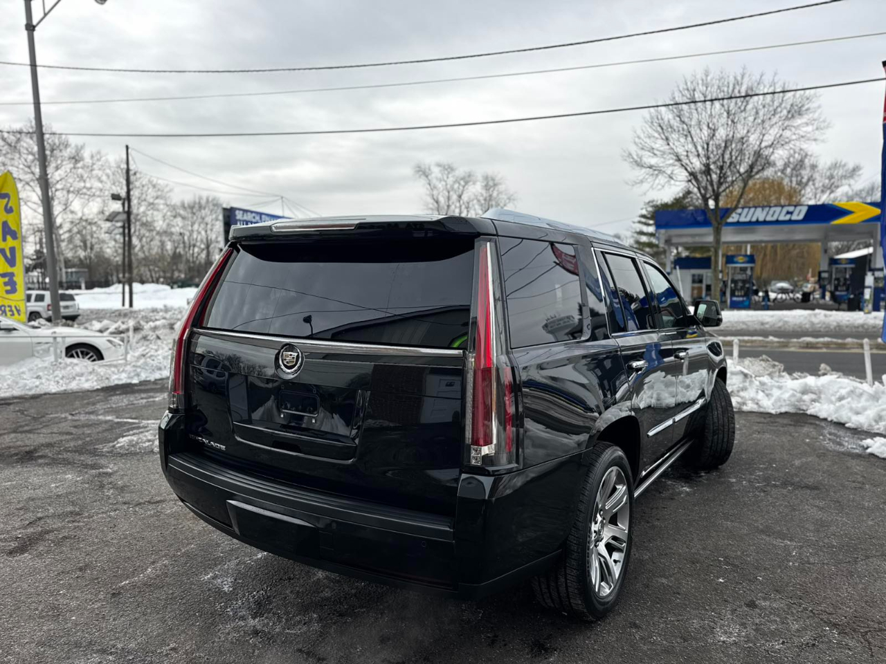Cadillac Escalade 4WD 4dr Premium 2015