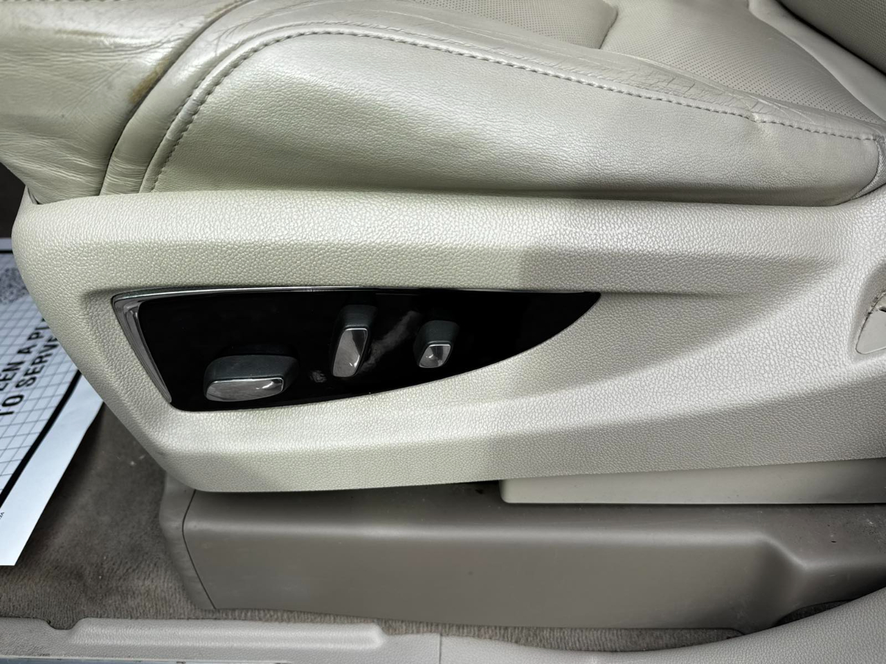 Cadillac Escalade 4WD 4dr Premium 2015