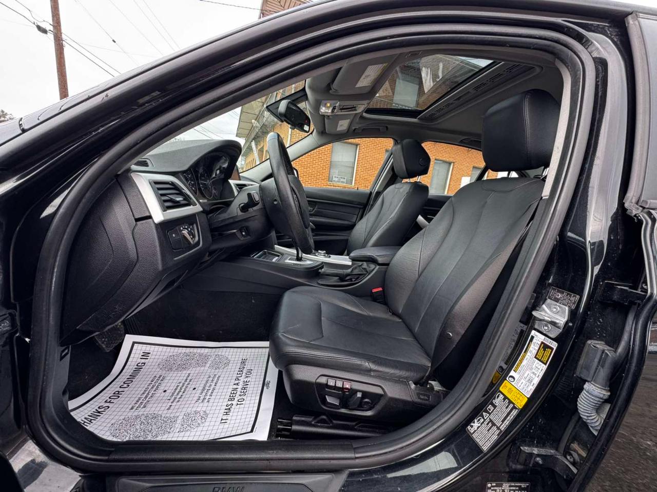 BMW 3 Series 4dr Sdn 328i xDrive AWD SULEV South Africa 2013