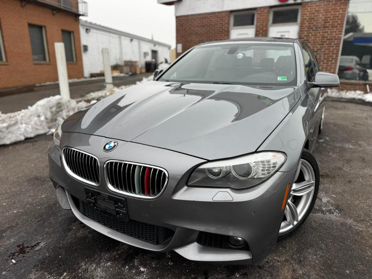 BMW 5 Series 4dr Sdn 535i RWD 2013