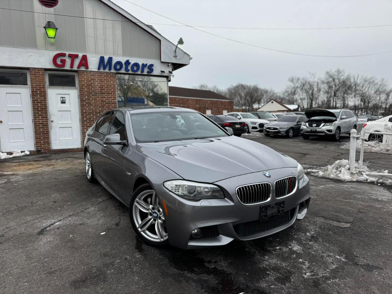 BMW 5 Series 4dr Sdn 535i RWD 2013