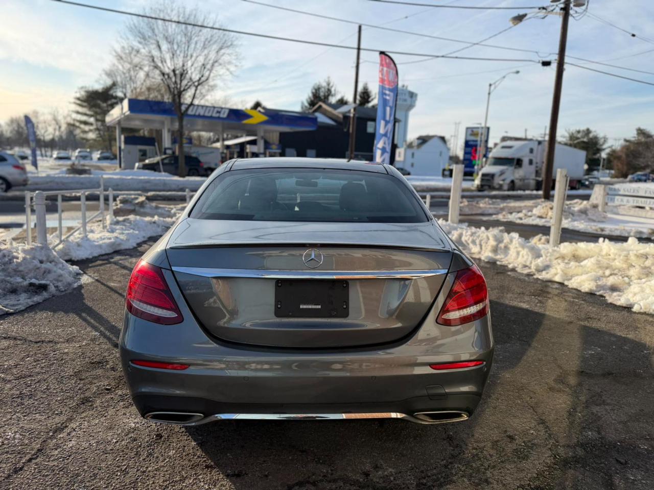 Mercedes-Benz E-Class E 300 Sport 4MATIC Sedan 2017