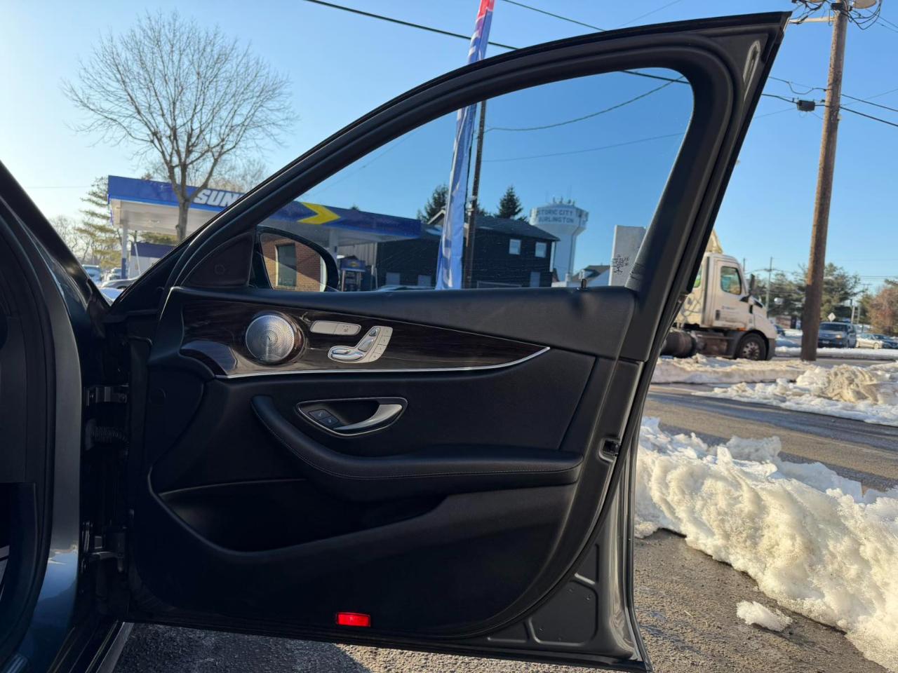 Mercedes-Benz E-Class E 300 Sport 4MATIC Sedan 2017