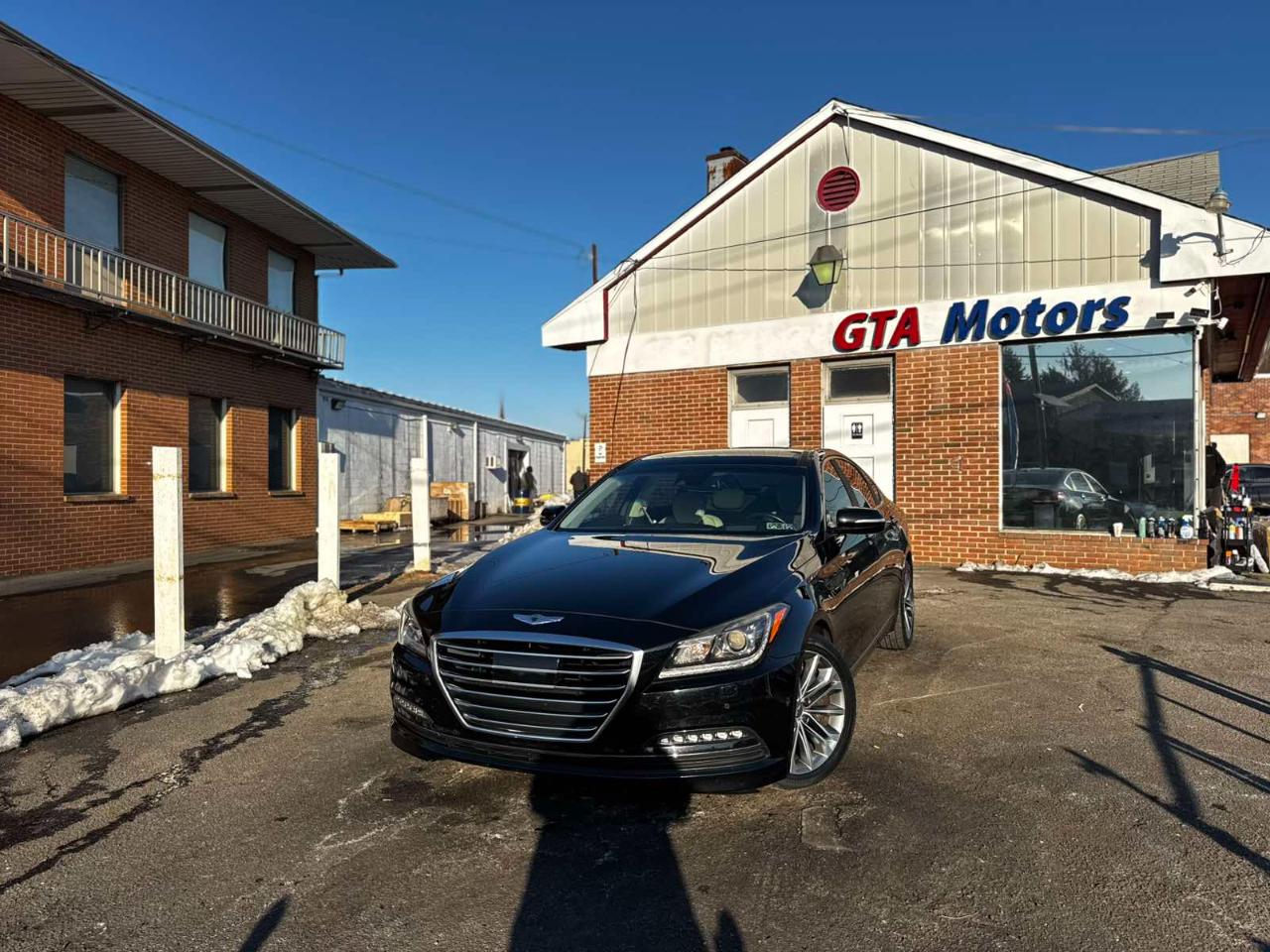 Hyundai Genesis 4dr Sdn V6 3.8L AWD 2016