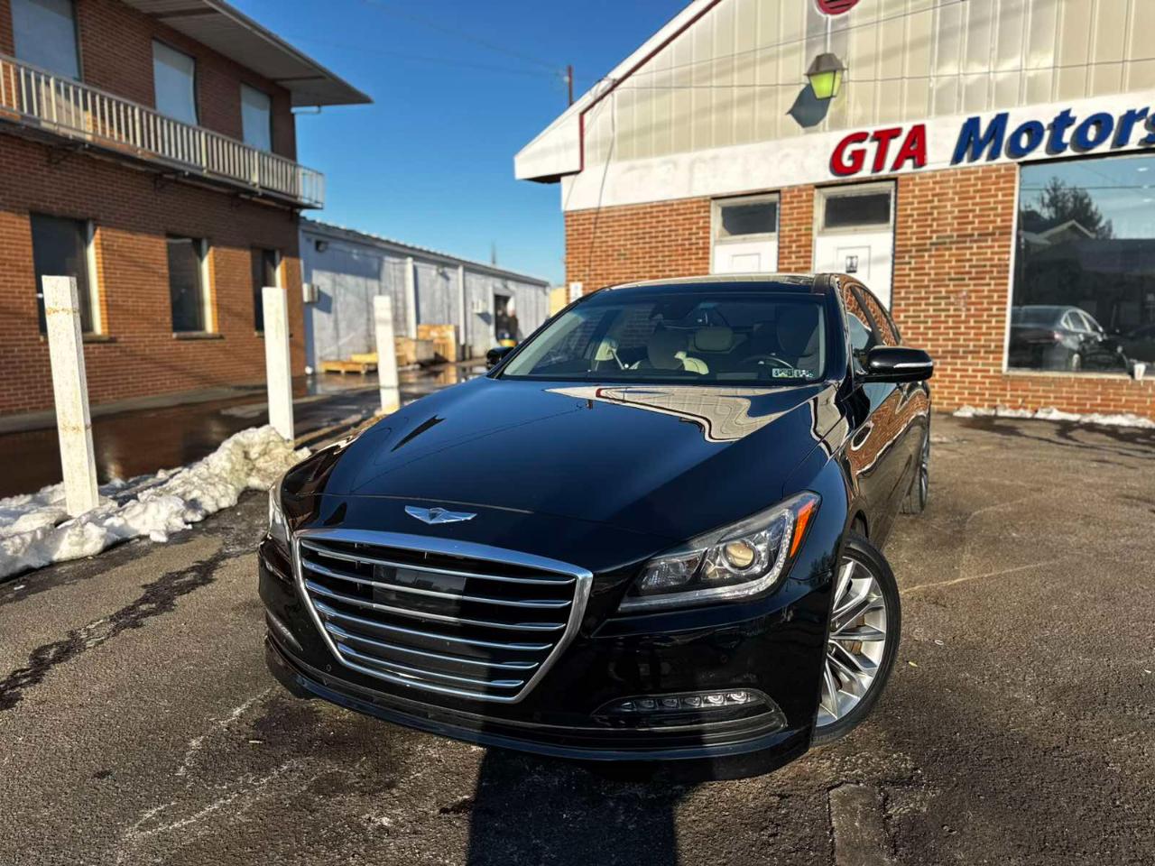 Hyundai Genesis 4dr Sdn V6 3.8L AWD 2016