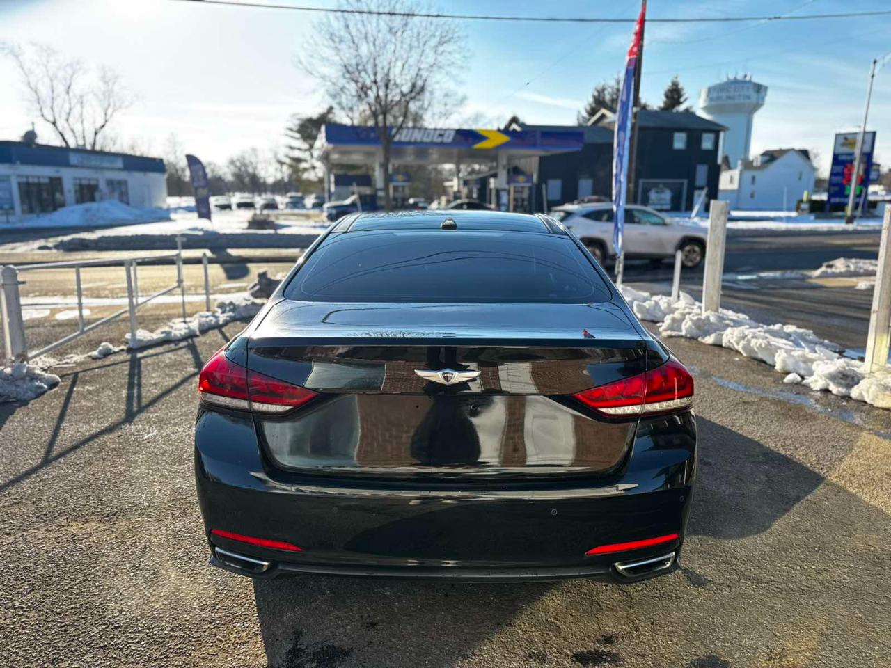 Hyundai Genesis 4dr Sdn V6 3.8L AWD 2016