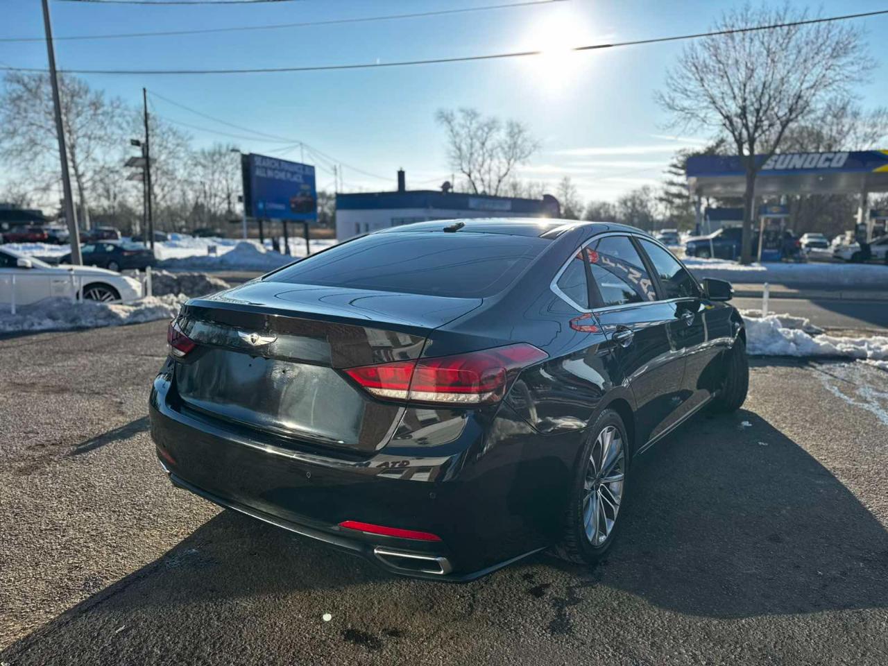 Hyundai Genesis 4dr Sdn V6 3.8L AWD 2016