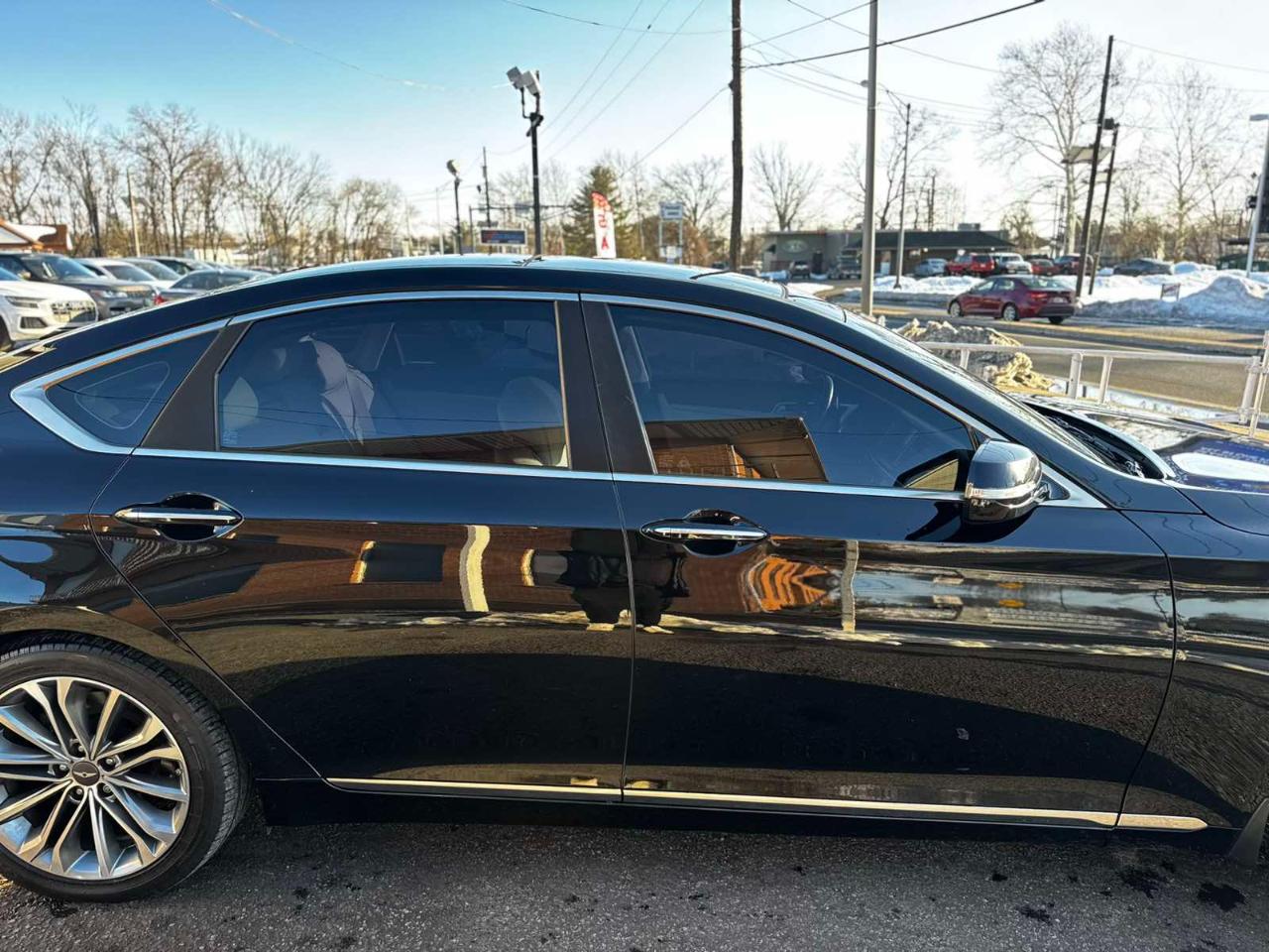 Hyundai Genesis 4dr Sdn V6 3.8L AWD 2016