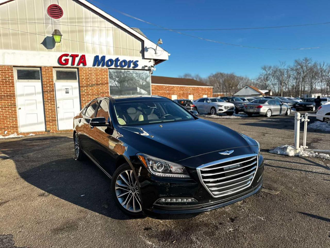 Hyundai Genesis 4dr Sdn V6 3.8L AWD 2016