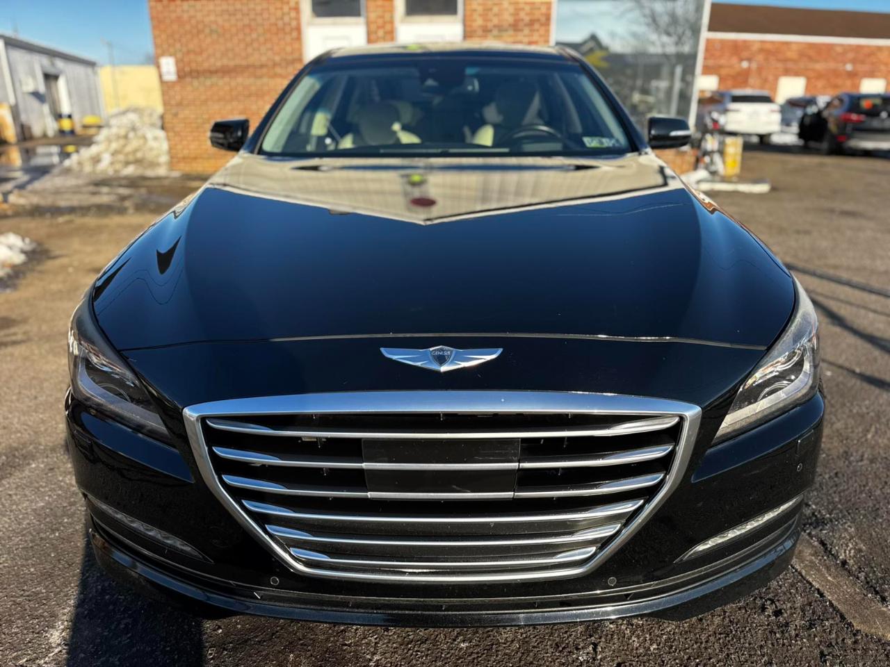 Hyundai Genesis 4dr Sdn V6 3.8L AWD 2016