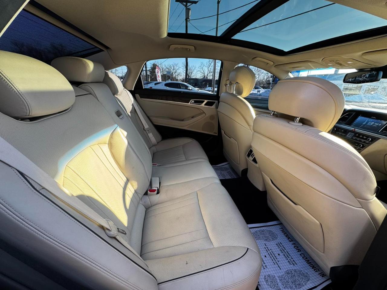 Hyundai Genesis 4dr Sdn V6 3.8L AWD 2016