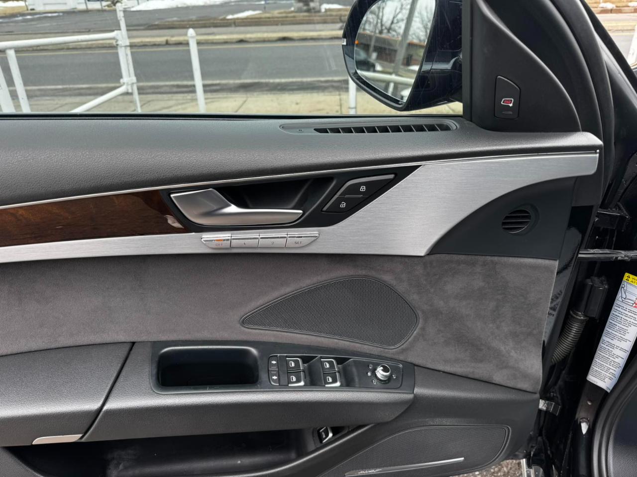 Audi A8 4dr Sdn 4.0T 2015