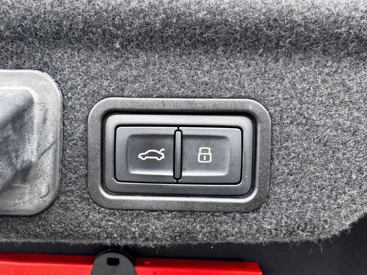 Audi A8 4dr Sdn 4.0T 2015