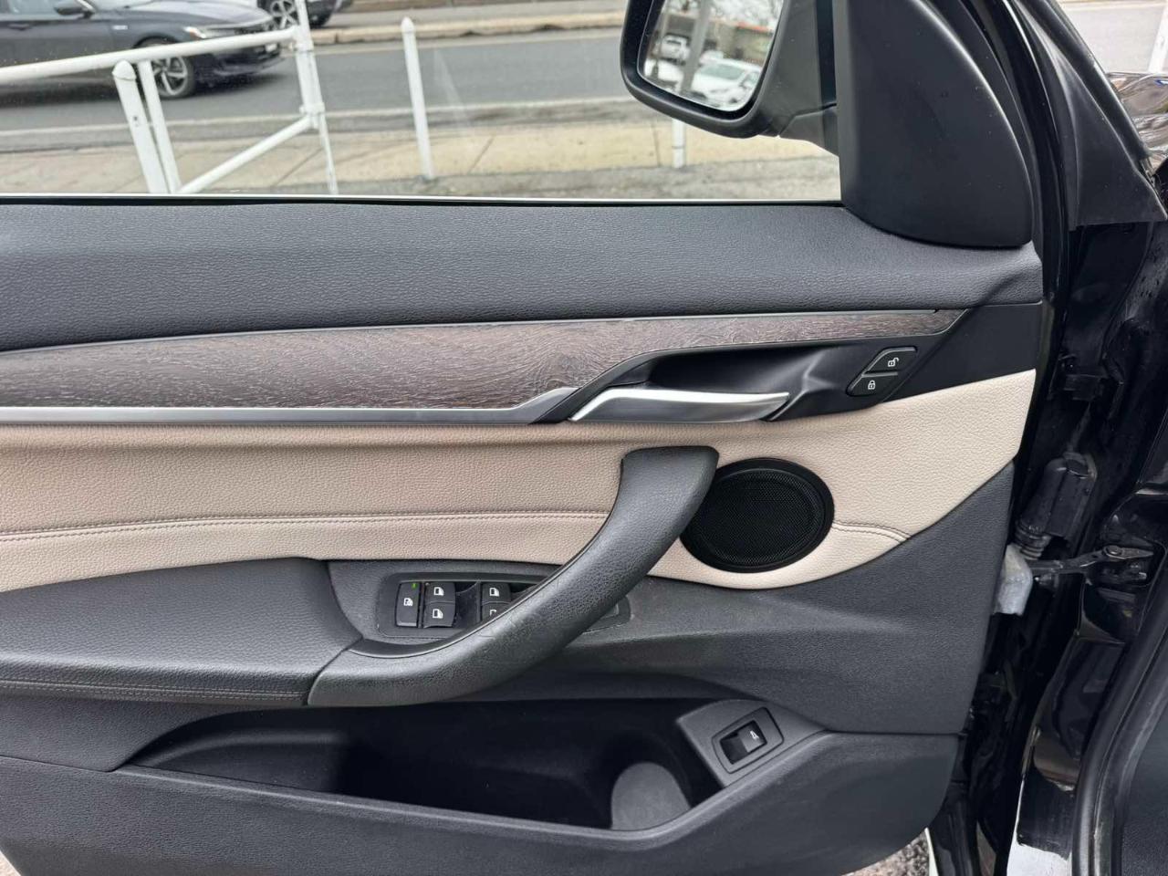 BMW X1 xDrive28i Sports Activity Vehicle Brazil 2017