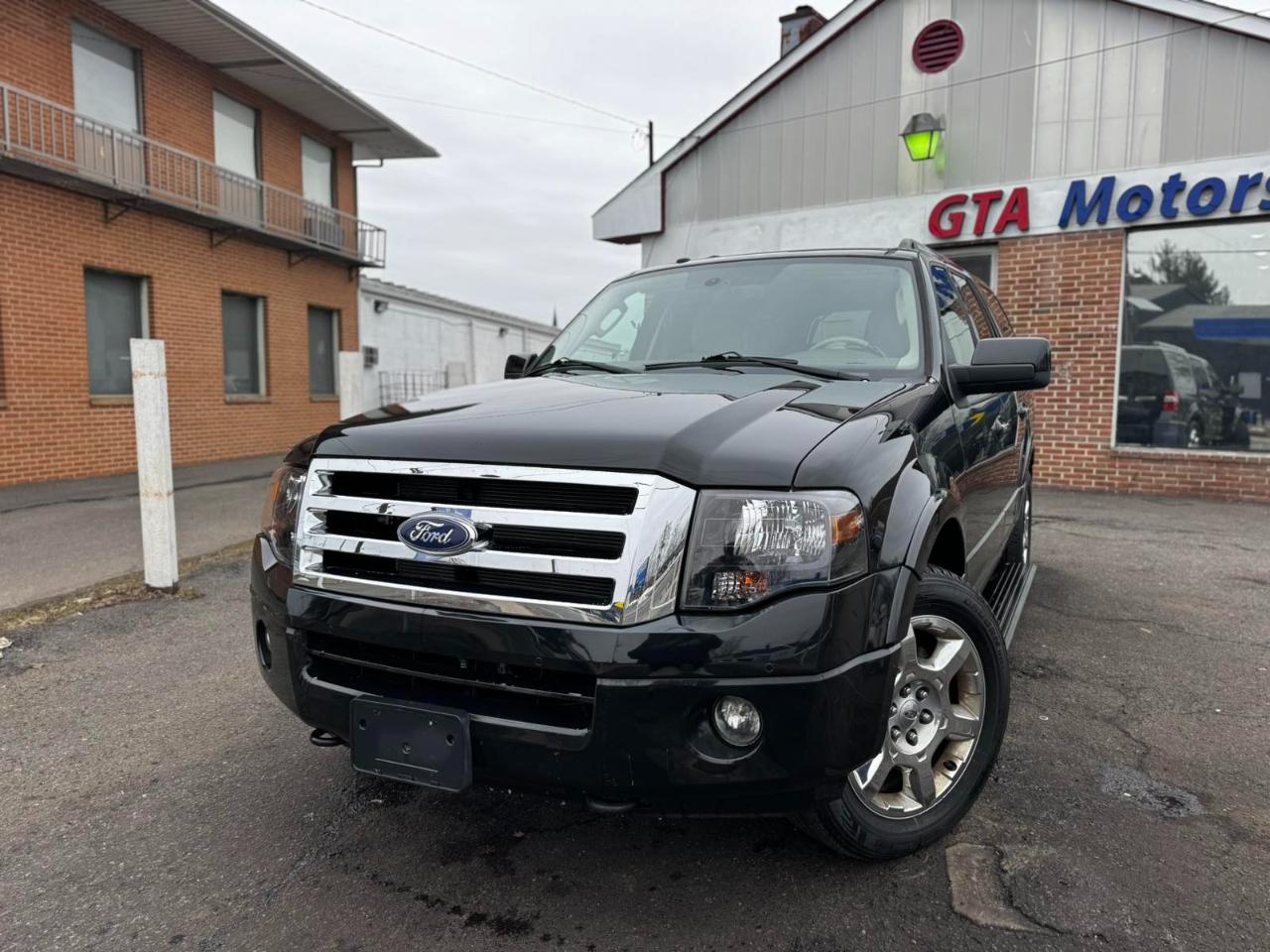 Ford Expedition 4WD 4dr Limited 2013