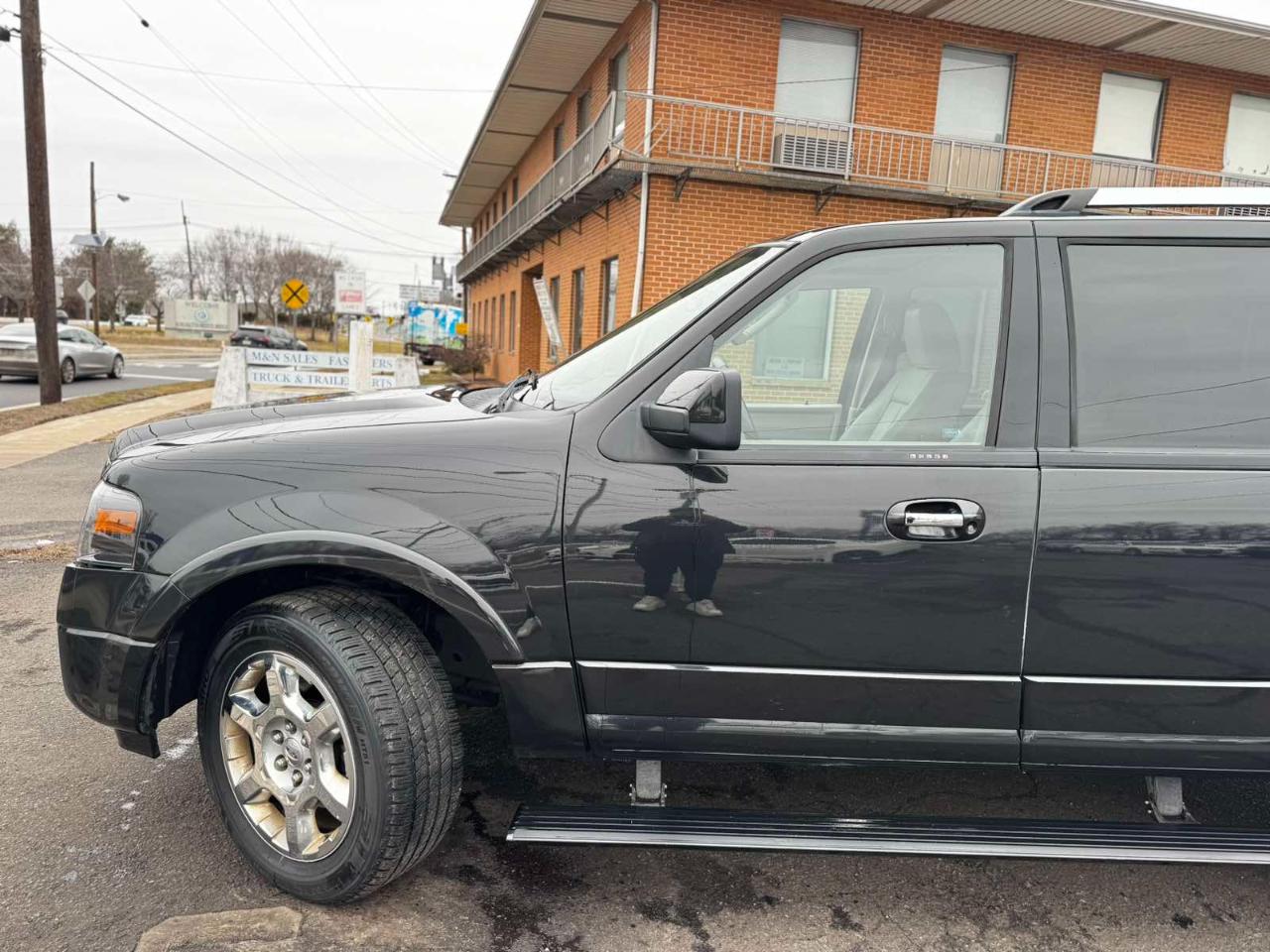 Ford Expedition 4WD 4dr Limited 2013