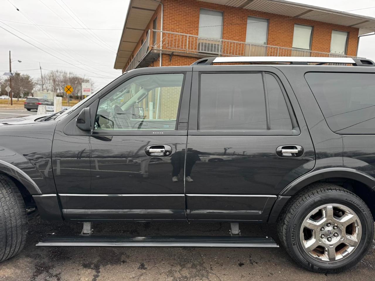 Ford Expedition 4WD 4dr Limited 2013