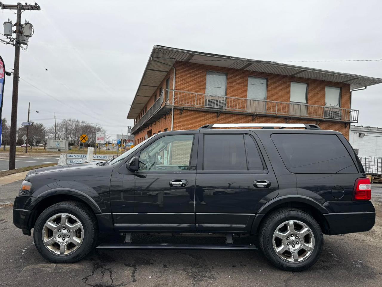 Ford Expedition 4WD 4dr Limited 2013