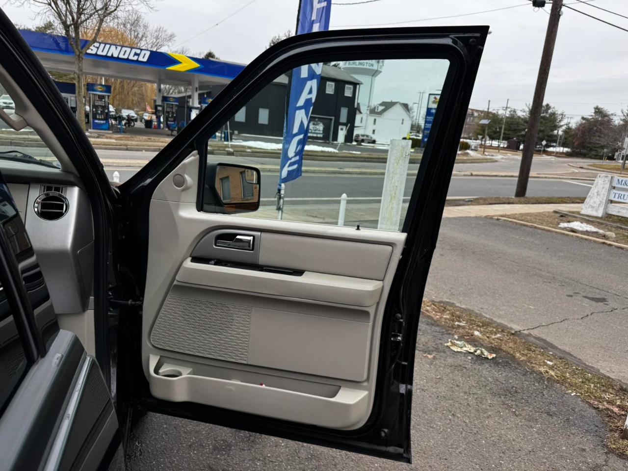 Ford Expedition 4WD 4dr Limited 2013