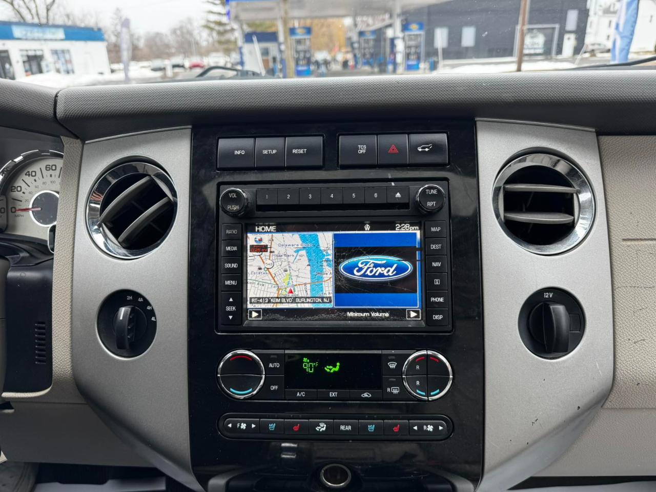 Ford Expedition 4WD 4dr Limited 2013